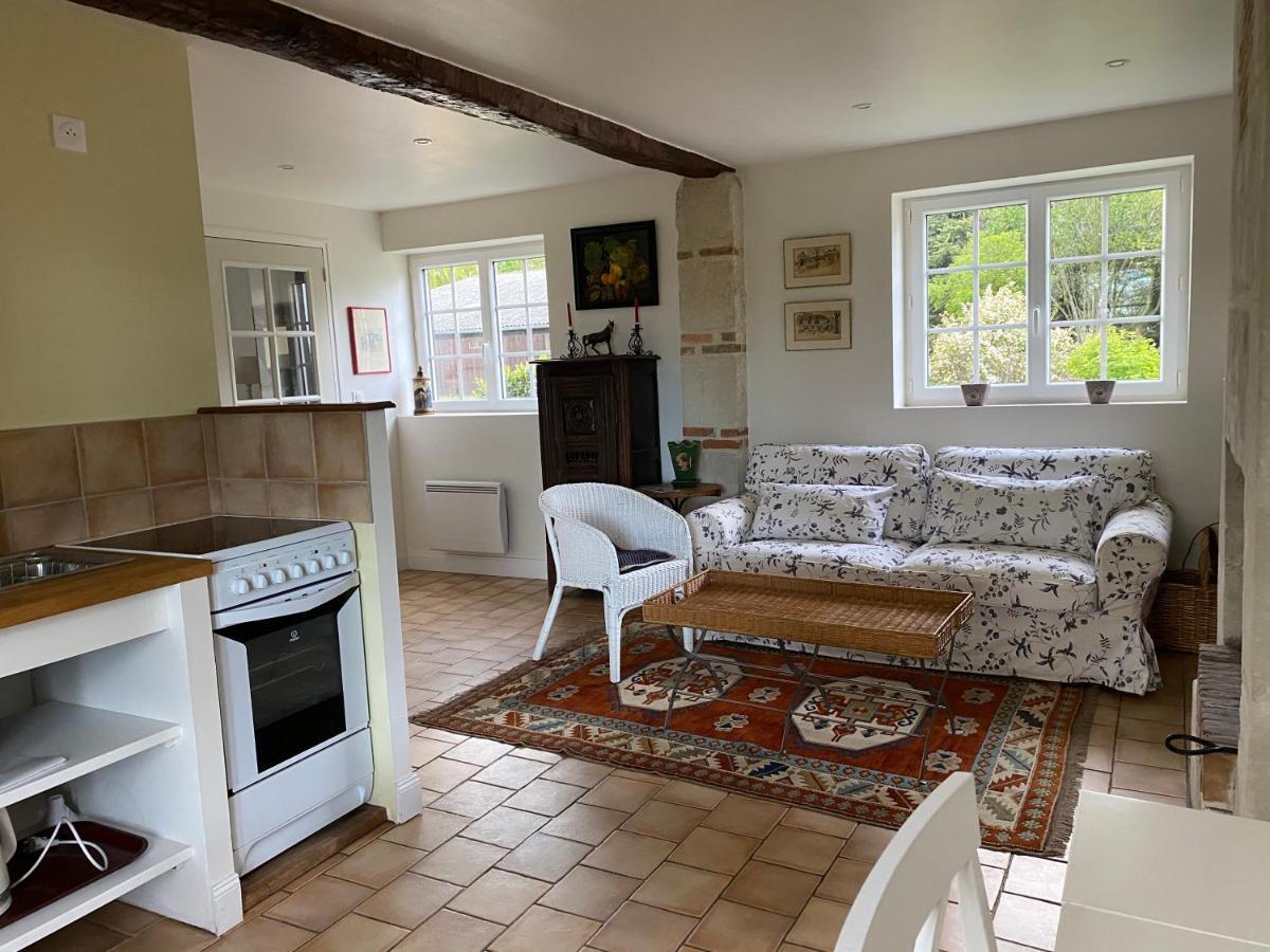 Appartement La Longere du Haras à Manerbe Extérieur photo