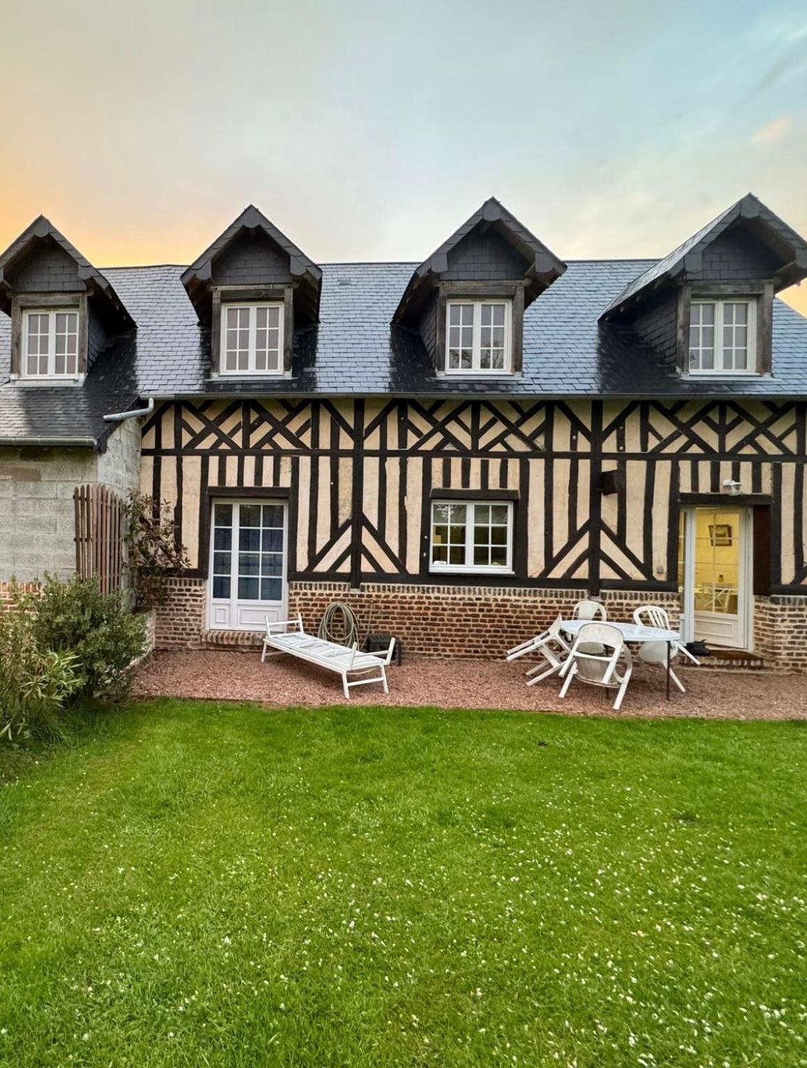 Appartement La Longere du Haras à Manerbe Extérieur photo
